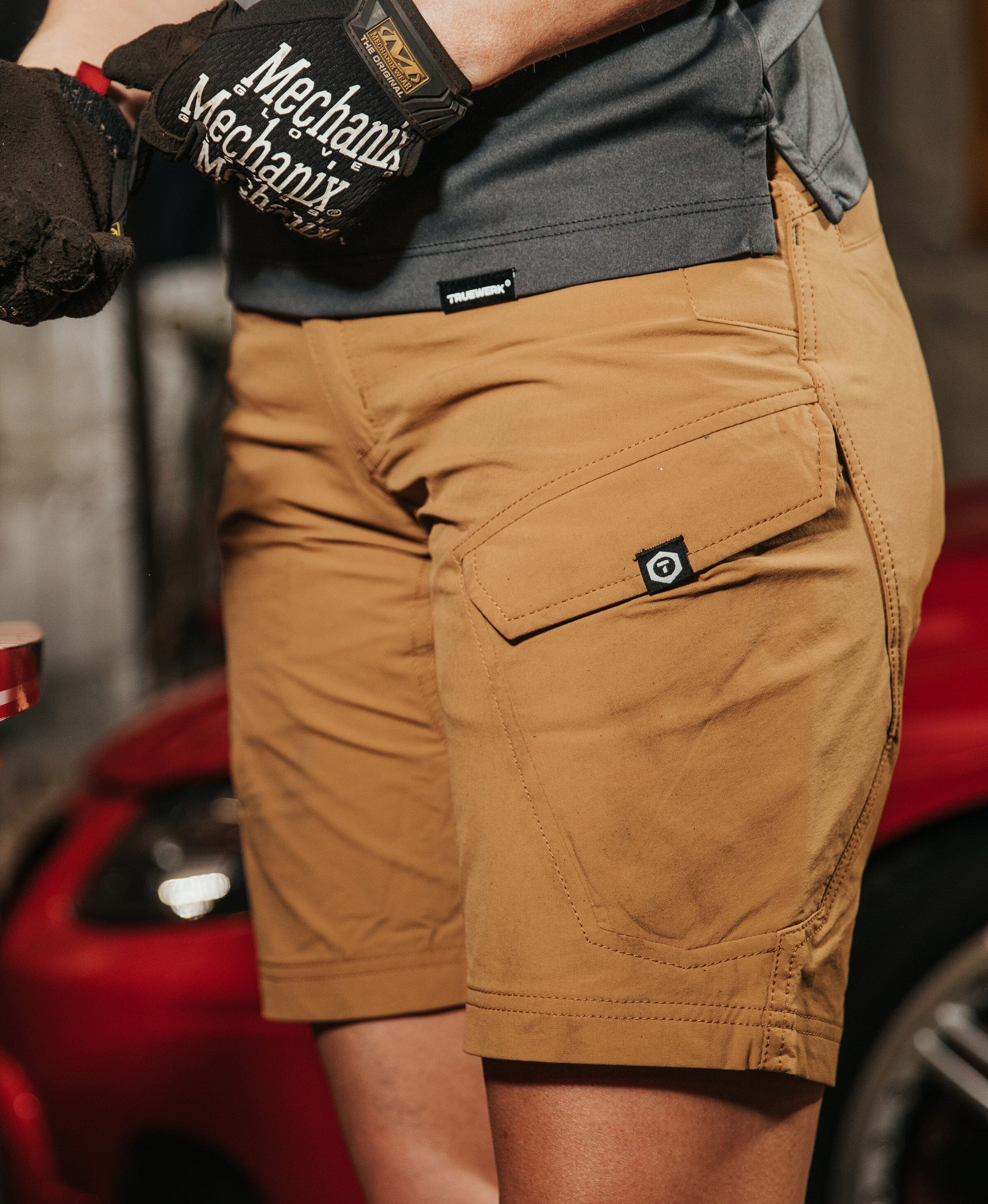 Women's T1 WerkShort - Image 4